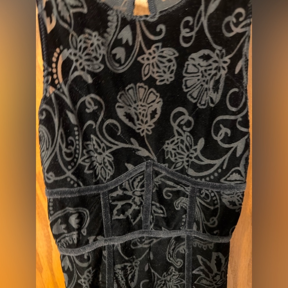 Free People Black Velvet Bodycon Burnout Dress Size XS in EUC - Picture 12 of 15